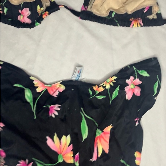 Floral Bikini Set - Picture 6 of 7